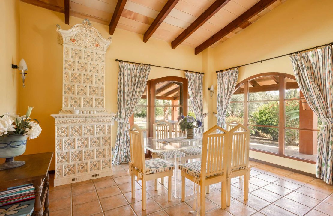 Charming Country Retreat near Campanet with Main House & Guesthouse